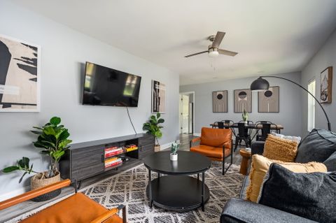 Entire Place 4Bed.4Bath