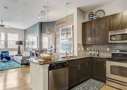roommates in Dallas Private Room in 2Bed.2Bath - cirtru.com