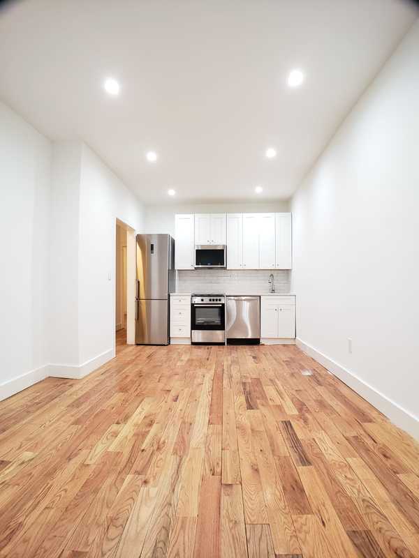 Private Room in 3Bed.1Bath