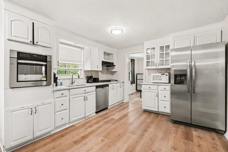 roommates in Undisclosed, College Park, GA 30349 Contemporary Co-Living near Hartsfield-Jackson Airport & Camp Creek Marketplace (id. 21593) - cirtru.com