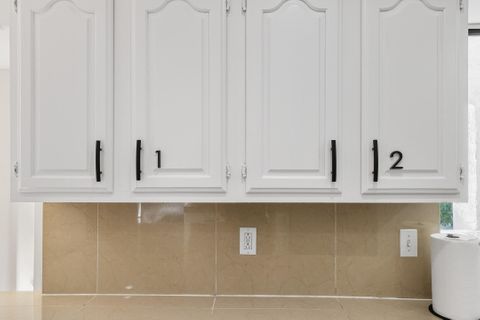 Live in Cathedral City, a 13 minute walk to transit stop Avn Maravilla at Tachevah (id. 18605)