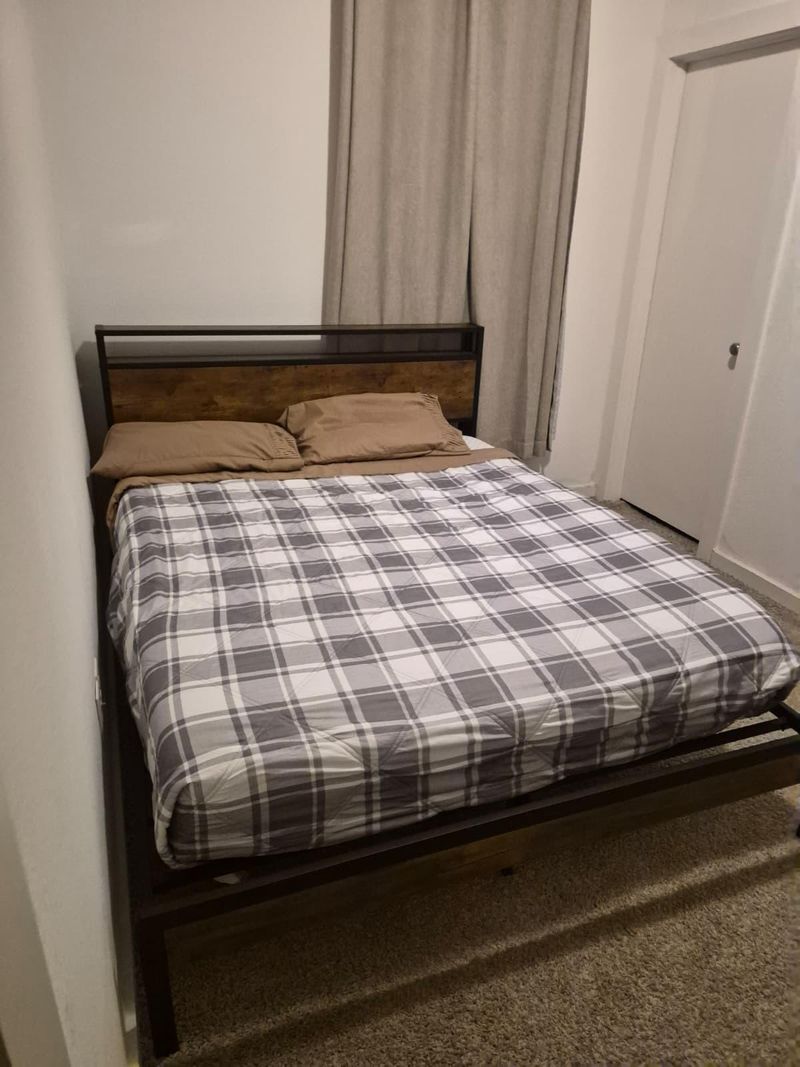 roommates in Undisclosed, Leander, TX 78641 Leander Home, a 15 mins drive to transit stop Leander Station Bay D (id. 28680) - cirtru.com