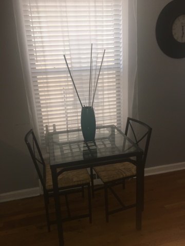 roommates in New York 2 Bedroom and 1 bathroom apartment - cirtru.com