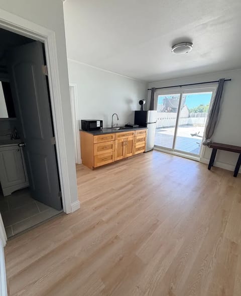 Private Room in 1Bed.1Bath