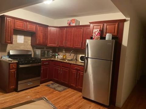 roommates in New York City Private Room in 2Bed.1Bath - cirtru.com