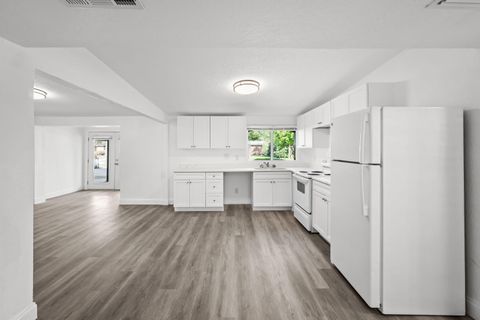 Newly Renovated Dream Home  Close to Grocery Stores  | 10 Minutes to River City Marketplace (id. 31971)