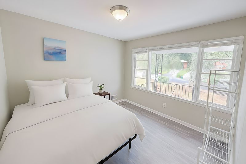 roommates in Undisclosed, Atlanta, GA 30331 Oakcliff Neighborhood property off Fairburn Road. Spacious Bedrooms and Large Windows. Don't Miss! (id. 19869) - cirtru.com