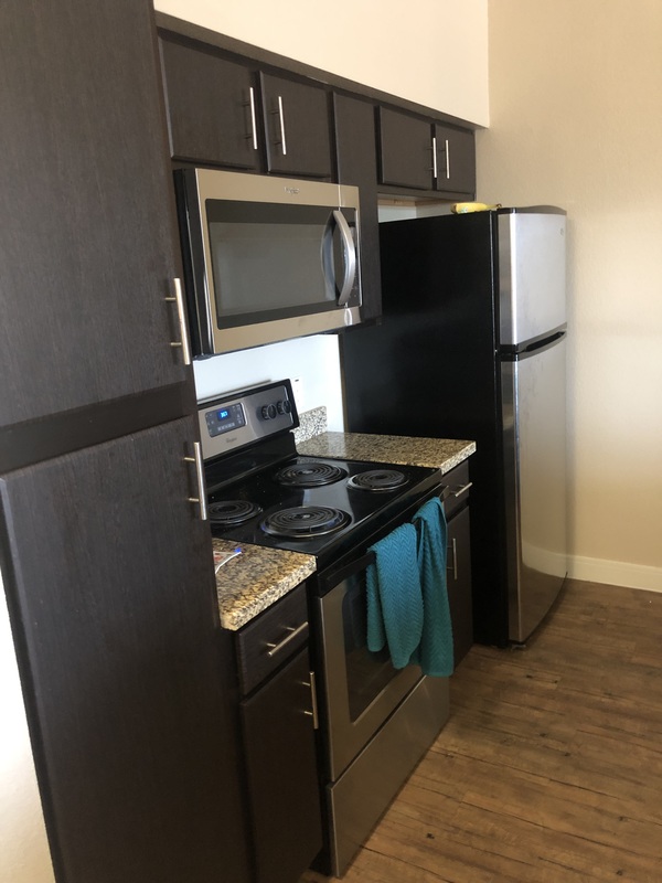 Private Room in 2bed.2bath In SOCO.