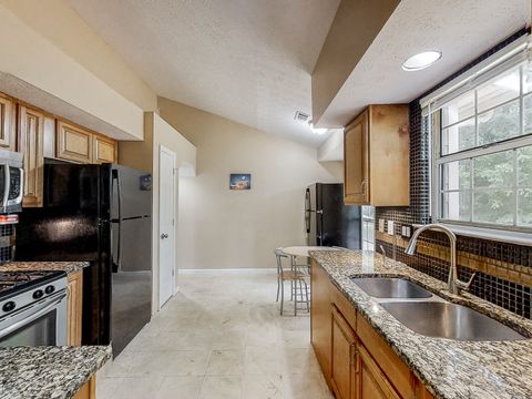 roommates in Undisclosed, Stone Mountain, GA 30088 Greater Rowland Allgood Home, a 4 minute walk to transit stop S Hairston Rd & Brasac Dr (id. 1007) - cirtru.com