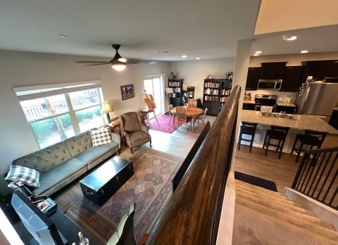 Private Room in 3Bed.2.5Bath