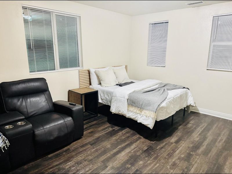 roommates in Undisclosed, Los Angeles, CA 90061 Now Leasing in South Los Angeles | Utilities Included (id. 18569) - cirtru.com
