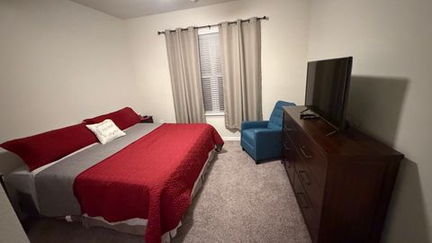Private Room in 3Bed.2Bath