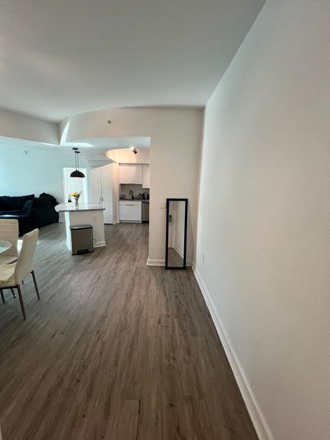 Private Room in 2Bed.2Bath