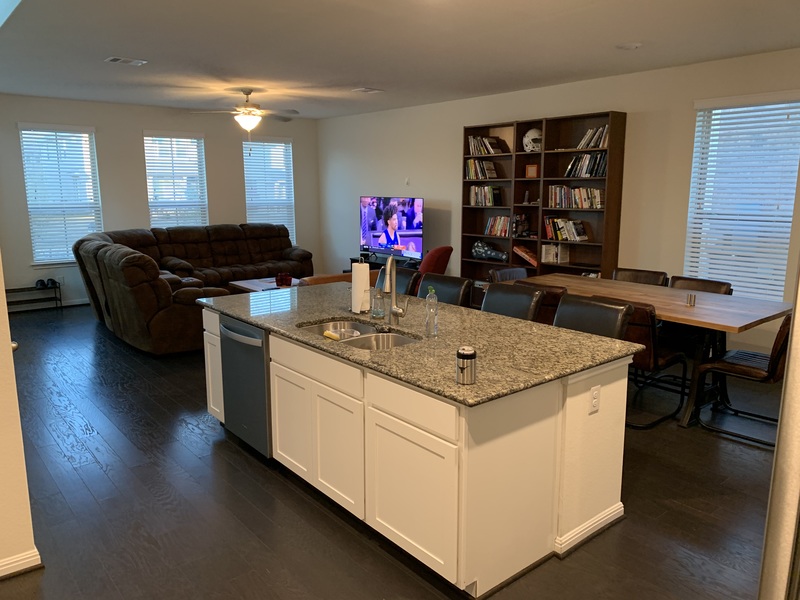 Private Room in 4Bed.3Bath