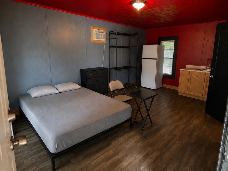 Former Motel now Padsplit. Complete Privacy. Personal Setup. (id. 38979)