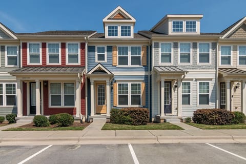 Entire Place 3Bed.3.5Bath