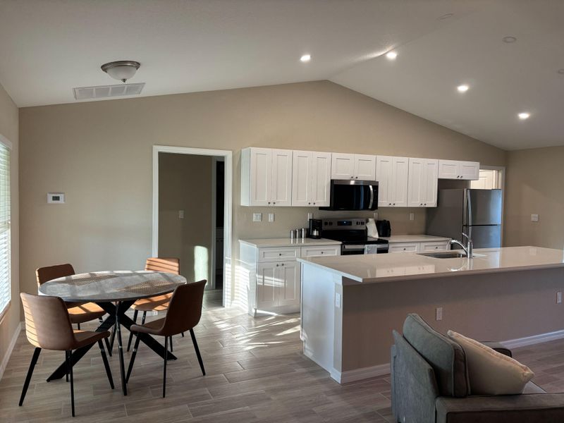 roommates in Undisclosed, Cape Coral, FL 33993 New  upscale 4-Bedroom Home in a Quiet Cape Coral Neighborhood  Well kept, safe neighborhood – perfect place to relax. Spacious shared living areas for a limited number of residents (id. 14596) - cirtru.com