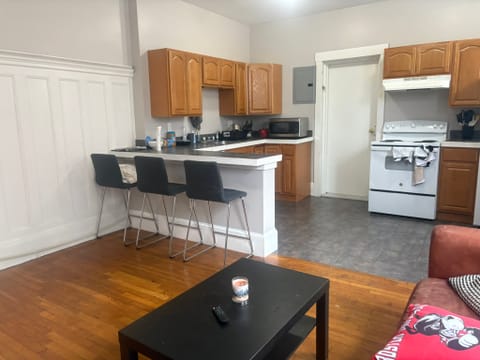 Entire Place 3Bed.1Bath