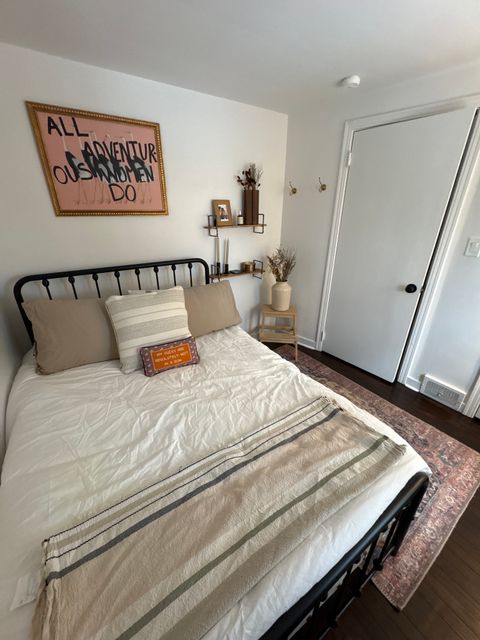 Private Room in 3Bed.1Bath