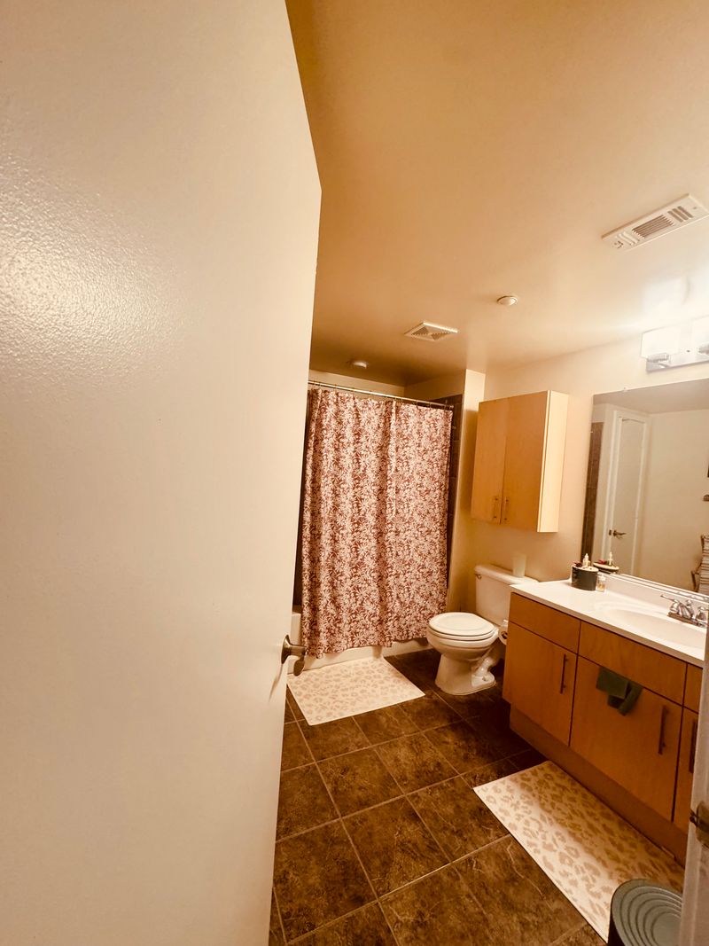 roommates in Arlington Room2Bed.2Bath - cirtru.com
