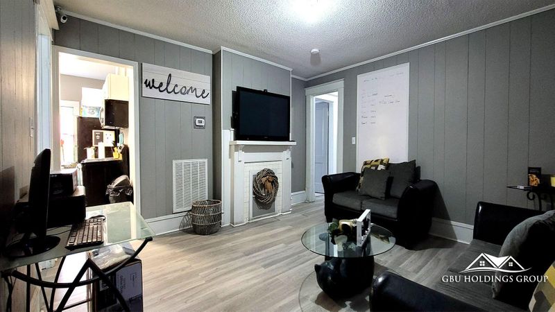 roommates in Undisclosed, Macon, GA 31201 Grizzly Bear - House - Near Mercer U (id. 14230) - cirtru.com