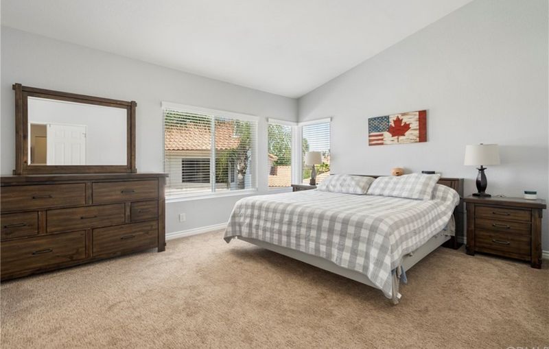 roommates in Riverside Private Room in 5Bed.3Bath - cirtru.com