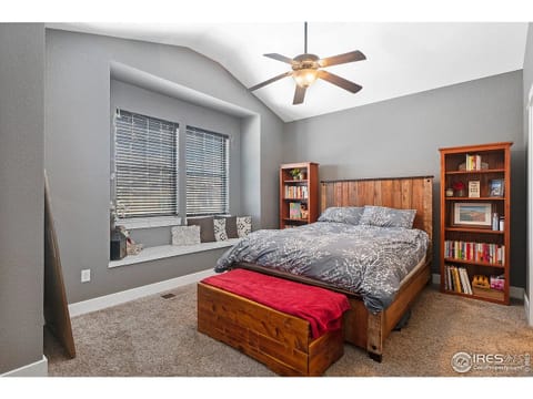 Private Room in 2Bed.2.5Bath