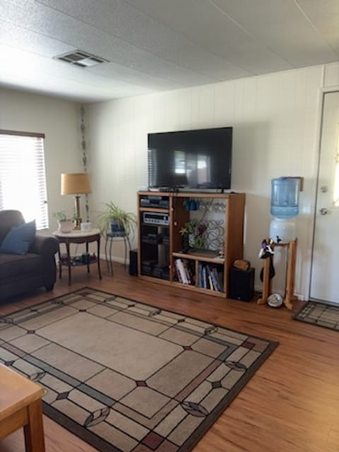 Room2Bed.2Bath