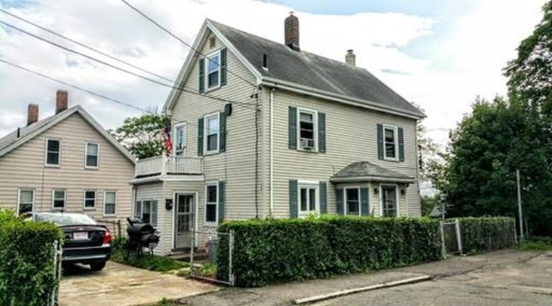 6bd, 3ba house.  Rooms 600-850/mo