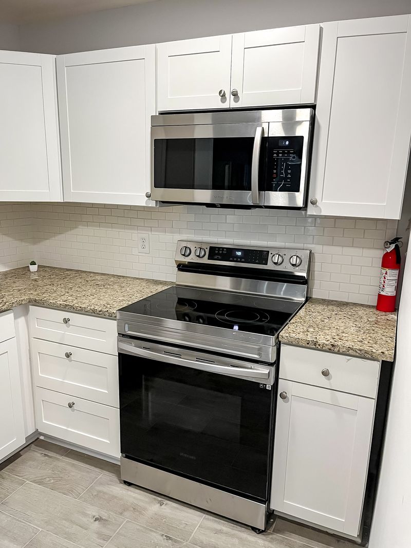 roommates in Undisclosed, Snellville, GA 30078 Newly Renovated & Spacious Snellville Home | Furnished, Secure, and Spacious | No Move in Fee | Great Roommates  , Free Wi-Fi , Monthly Cleanings , Bus Stop 1 Miles Away  , and Grocery Store 0.4 Miles Away (id. 1535) - cirtru.com