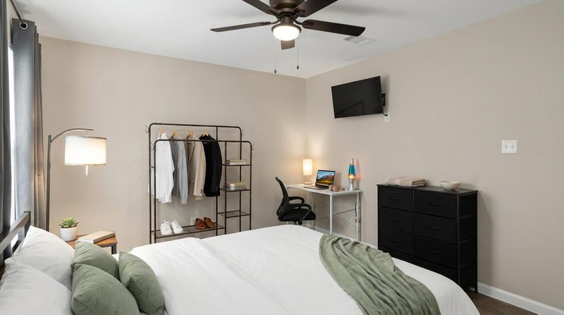 roommates in Undisclosed, Dallas, TX 75241 5-min walk to Bus Stop  + Tons of Offstreet Parking  All-Inclusive Utilities • 1Gig Fiber WiFi •  Kitchen with Brand New Appliances  Top-Rated Dallas Host (id. 21947) - cirtru.com