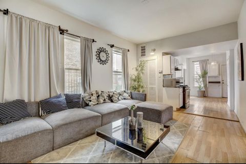 Cozy & comfortable Chicago Apartment with Patio or porch (id. 4311)