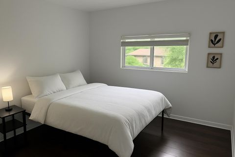 roommates in Undisclosed, Atlanta, GA 30310 Renovated West End ATL Apartment | Private Furnished Queen Rooms | Shared Kitchen & Dining Room | High-Speed Wi-Fi |All Utilities Included! (id. 8159) - cirtru.com
