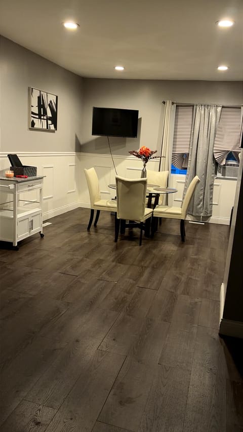 roommates in Undisclosed, Chicago, IL 60617 Live in South Chicago (id. 44447) - cirtru.com