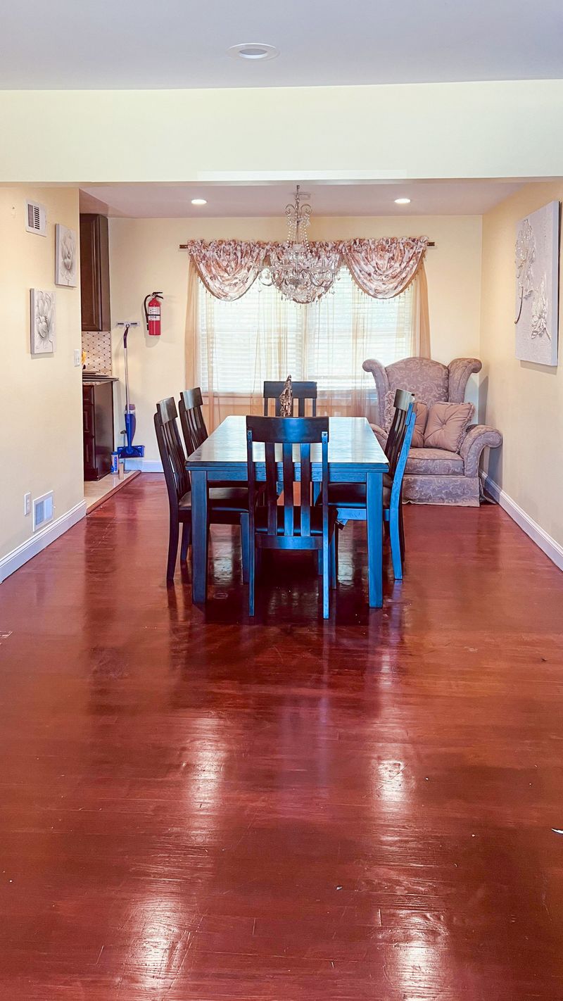 roommates in Undisclosed, Silver Spring, MD 20903 Lot A: Adelphi House, perfect location, perfect living! (id. 8447) - cirtru.com