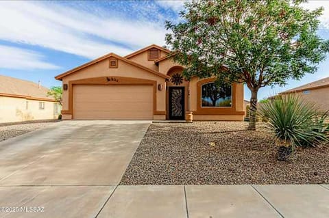 Private Room in 3Bed.2Bath