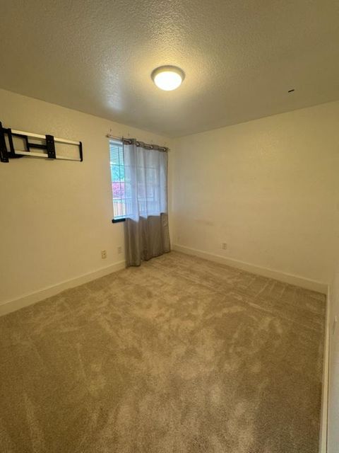 Private Room in 3Bed.2Bath