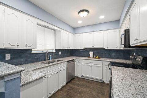 roommates in Undisclosed, Houston, TX 77016 East Little York Home | 2 Rooms w/ Private Bath Available | Fast WiFi, Unlimited Data & Trash Valet | Respectful House (id. 1368) - cirtru.com