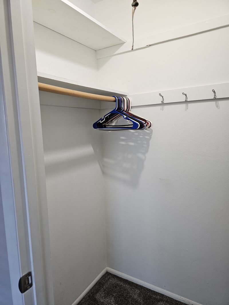 roommates in Sun City Room3Bed.2Bath - cirtru.com