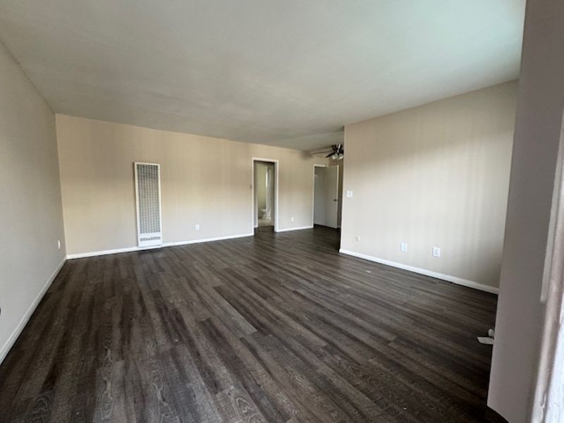 roommates in Studio City Entire Place 1Bed.1Bath - cirtru.com