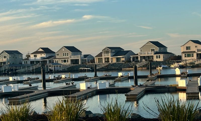 roommates in Bethel Island Private Room in 4Bed.2.5Bath - cirtru.com