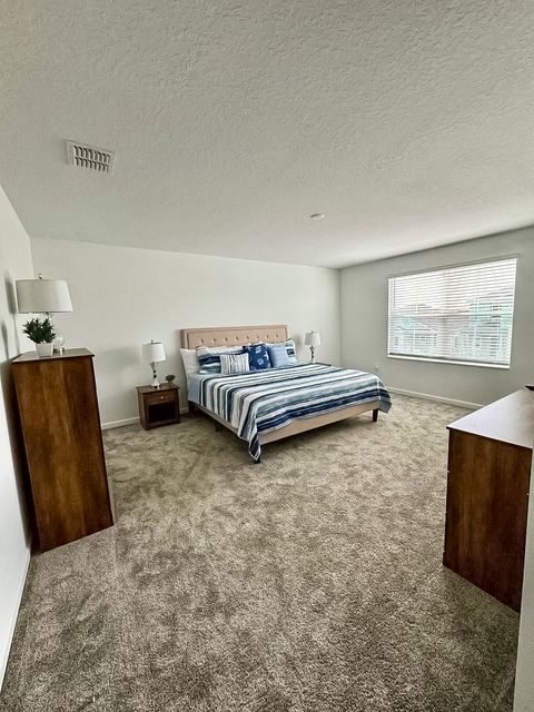 roommates in Undisclosed, Eagle Lake, FL 33839 Private Furnished Room • Utilities Included • Wi-Fi • Safe Parking • Near Lakeland & Winter Haven (id. 14428) - cirtru.com