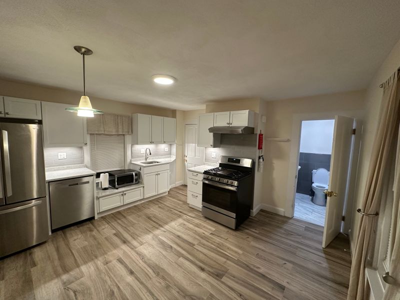 roommates in Malden Entire Place 4Bed.1Bath - cirtru.com