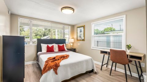 roommates in Undisclosed, Jacksonville, FL 32211 New Modern and Renovated Arlingwood  House – 10 mins to bus stop, 5 mins drive to Grocery and Freeways (id. 4275) - cirtru.com