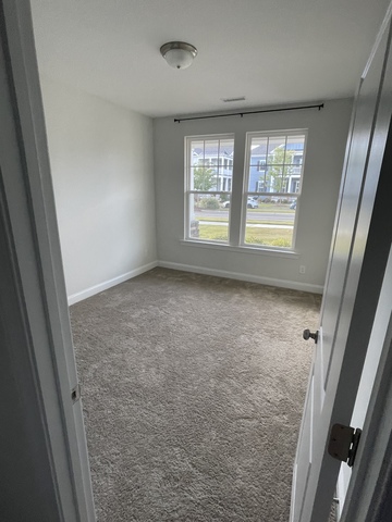 roommates in Raleigh Private Room in 3Bed.3Bath - cirtru.com