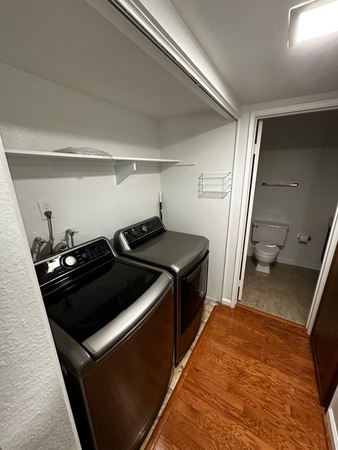 Private Room in 2Bed.2Bath