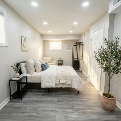 Brand NEW Listing - Live in Atlanta - Don't miss this one! (id. 32060)