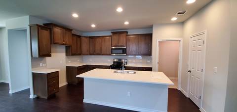 roommates in Austin Private Room in 3Bed.2Bath - cirtru.com