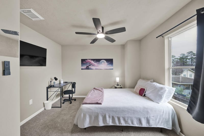roommates in Undisclosed, Houston, TX 77093 North Houston Co-Living Near Transit | Smart TV & High-Speed Wi-Fi (id. 11540) - cirtru.com