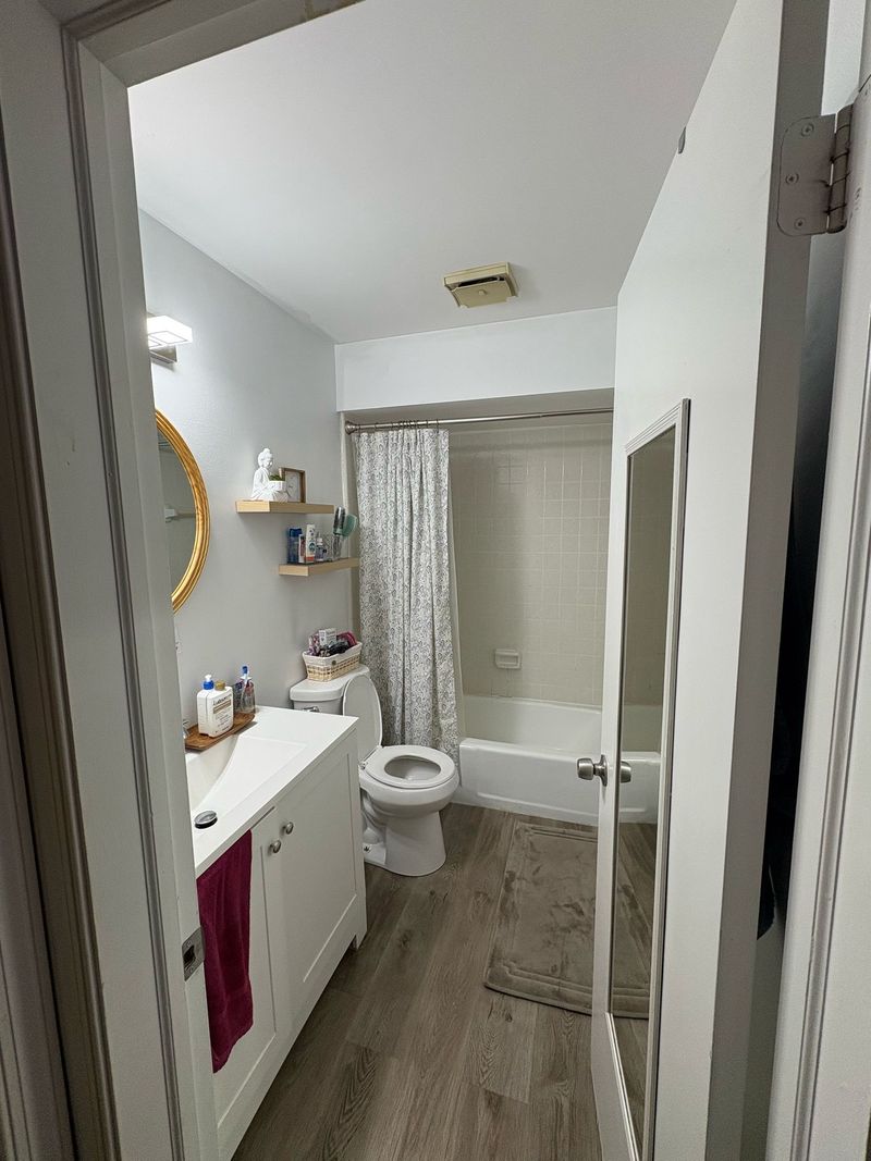 roommates in Boynton Beach Private Room in 2Bed.2Bath - cirtru.com
